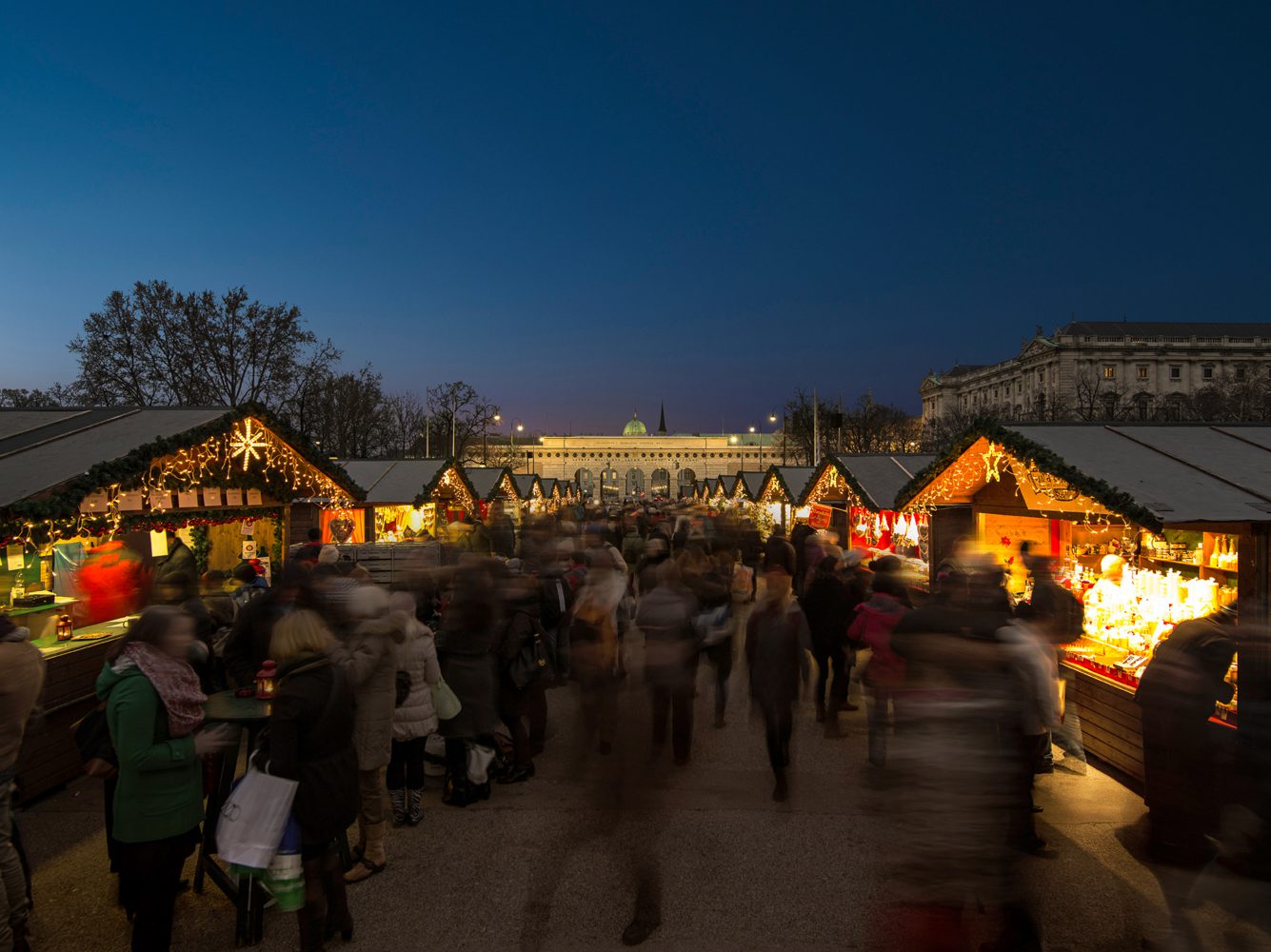  Christkindlmarkt maria-theresien-platz