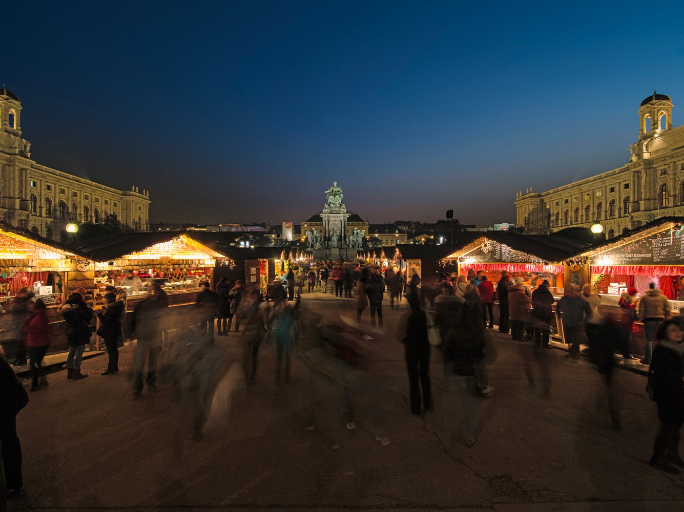  Christkindlmarkt maria-theresien-platz